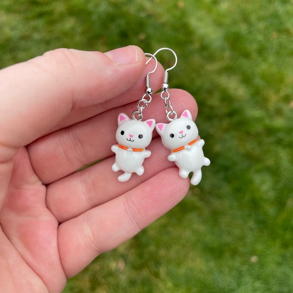 Hand Crafted Jewelry - Acrylic White Cat Earrings with Silver Accents